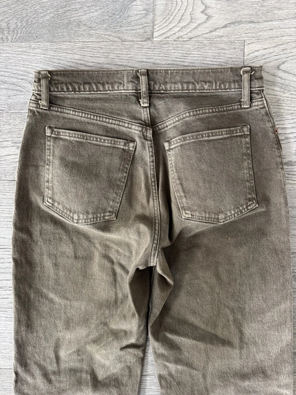 🌼ABERCROMBIE & FITCH🌼 90s Relaxed Jeans in Olive Brown, Size 28